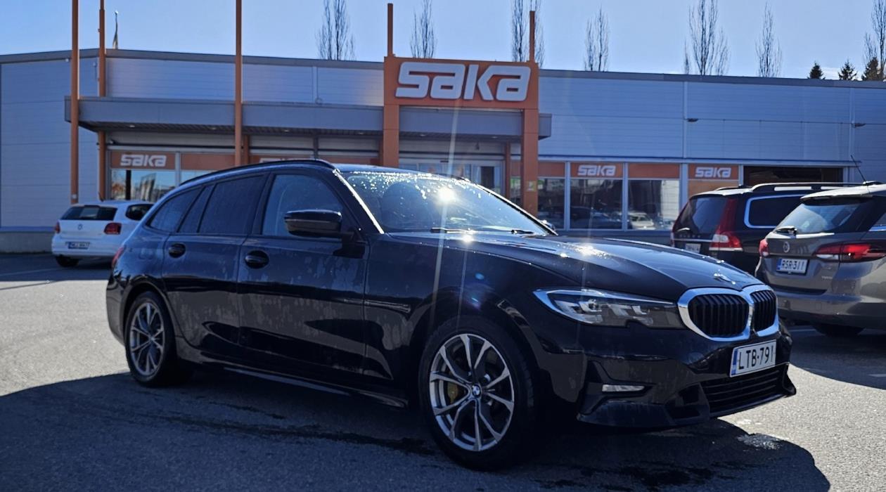 BMW 330 2021