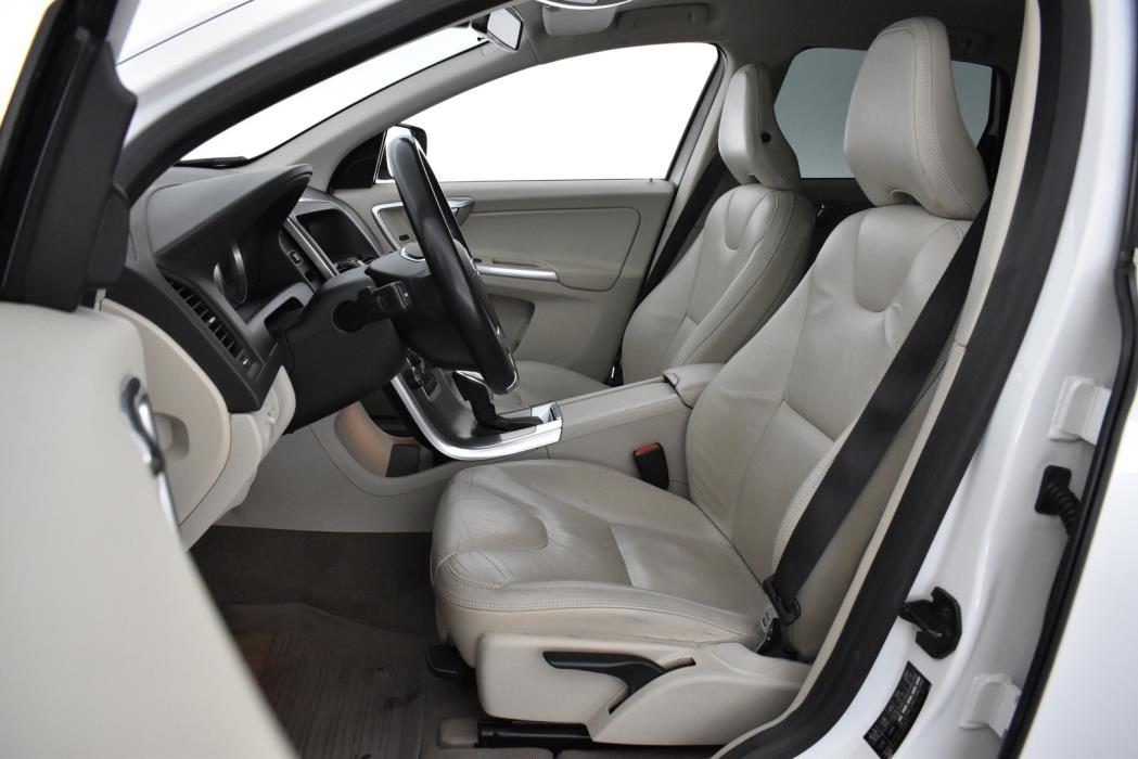 VOLVO XC60 2013