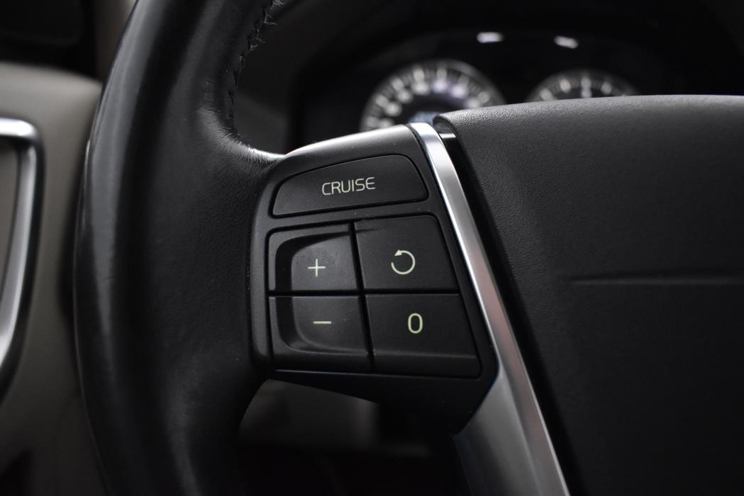 VOLVO XC60 2013