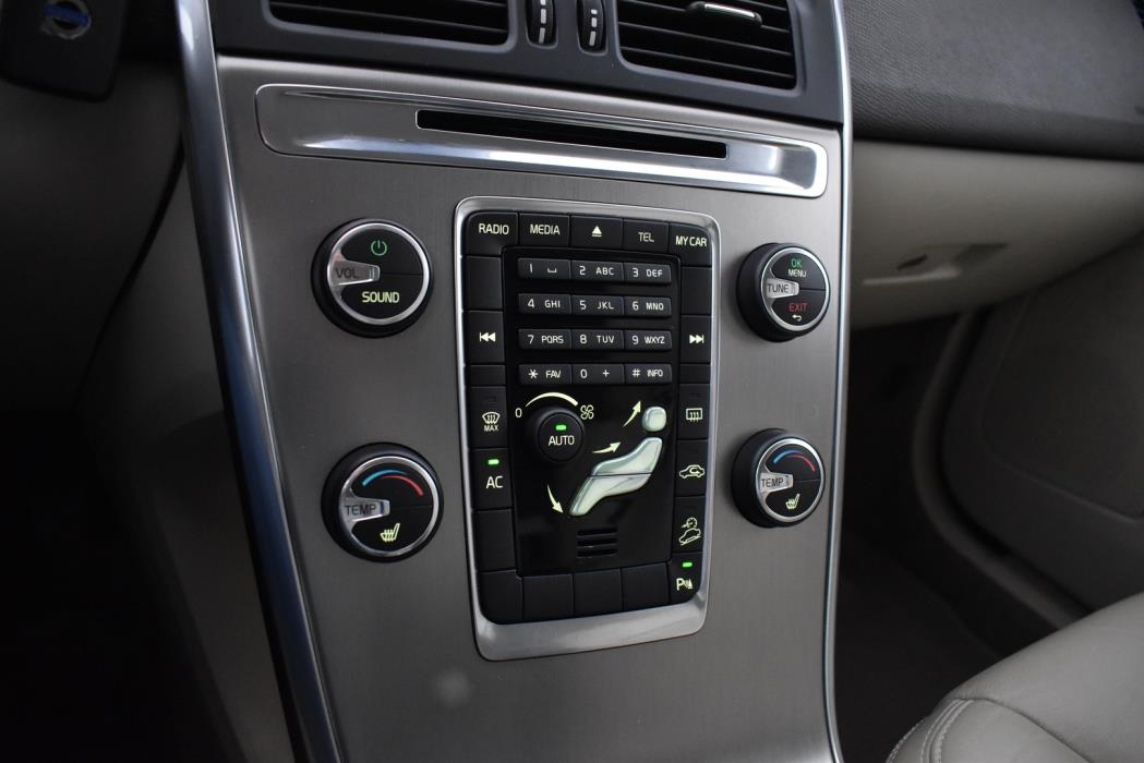 VOLVO XC60 2013