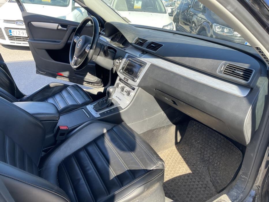 VOLKSWAGEN Passat 2014