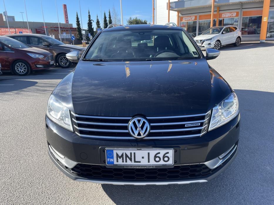 VOLKSWAGEN Passat 2014