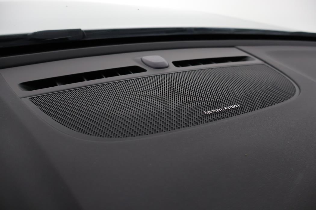 VOLVO XC40 2021