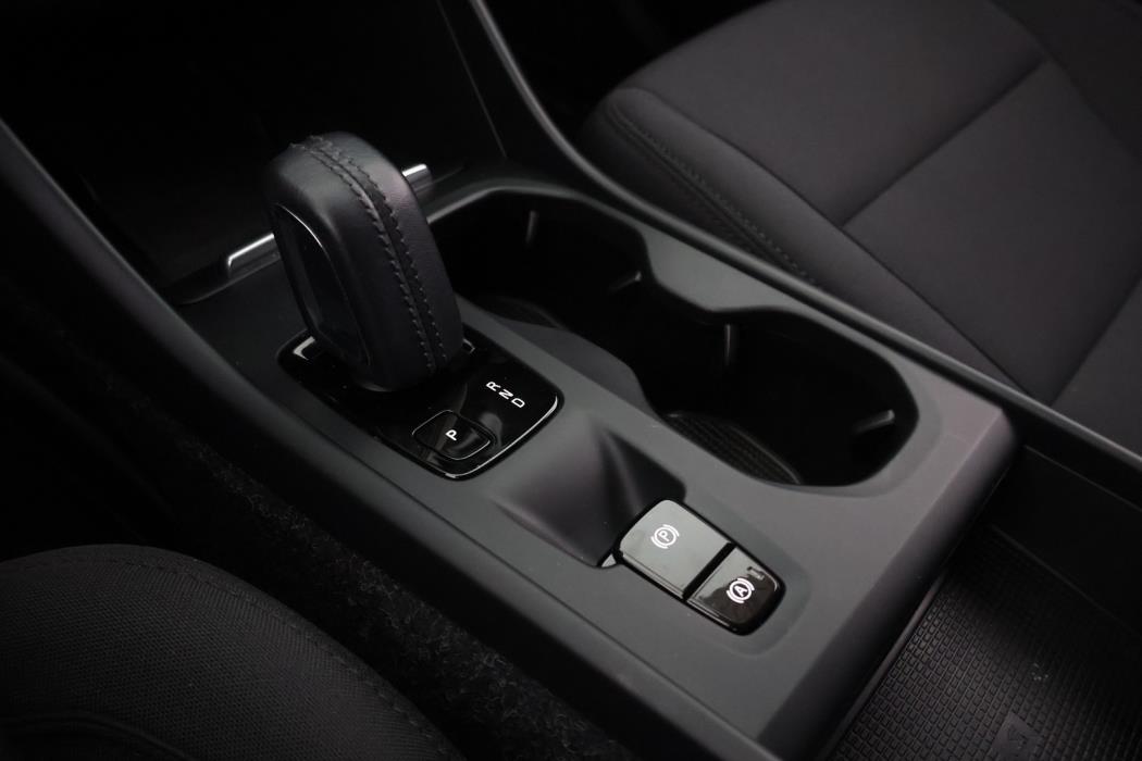 VOLVO XC40 2021