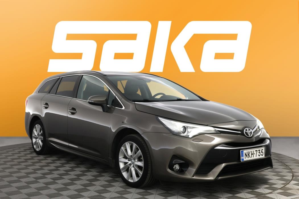 TOYOTA Avensis 2016