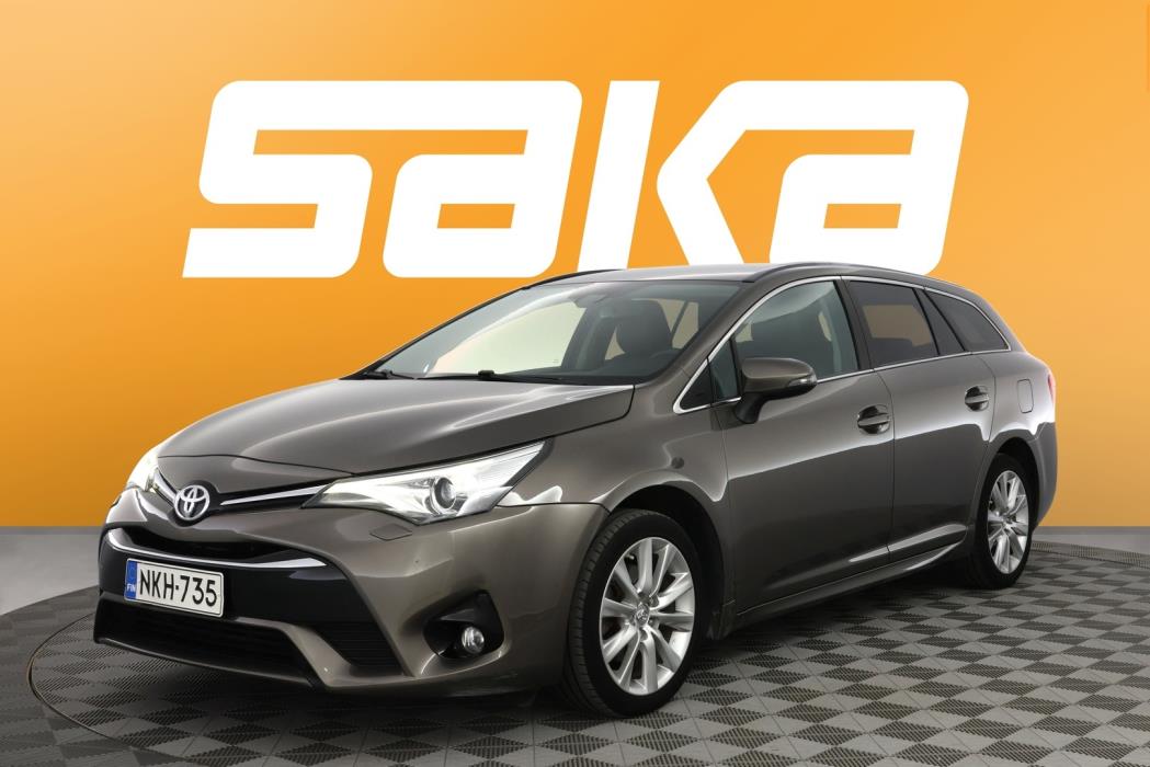 TOYOTA Avensis 2016