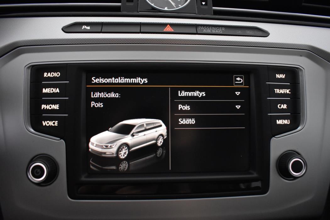 VOLKSWAGEN Passat 2016