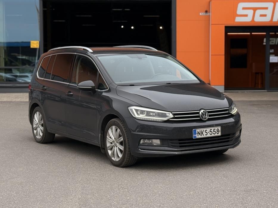 VOLKSWAGEN Touran 2017