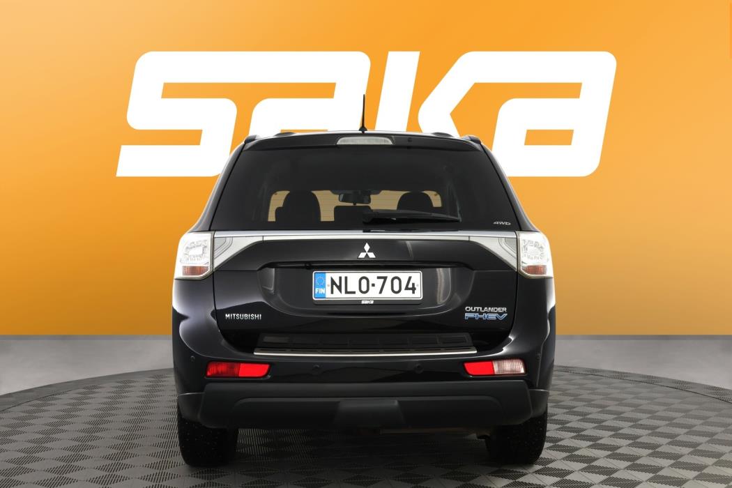 MITSUBISHI Outlander PHEV 2014