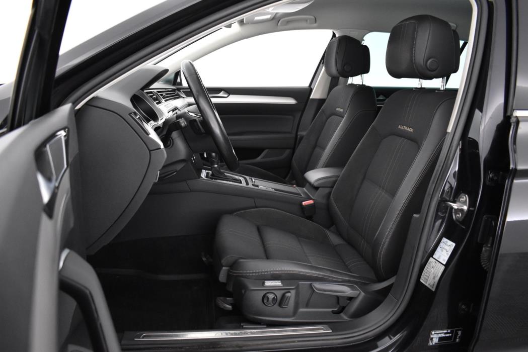 VOLKSWAGEN Passat 2017