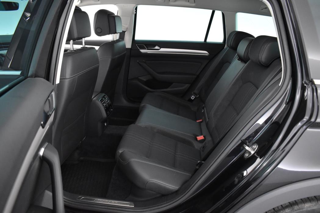 VOLKSWAGEN Passat 2017