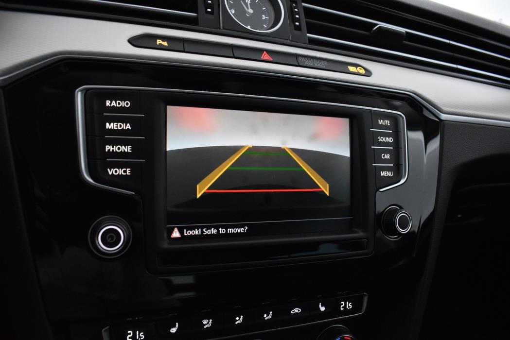 VOLKSWAGEN Passat 2017