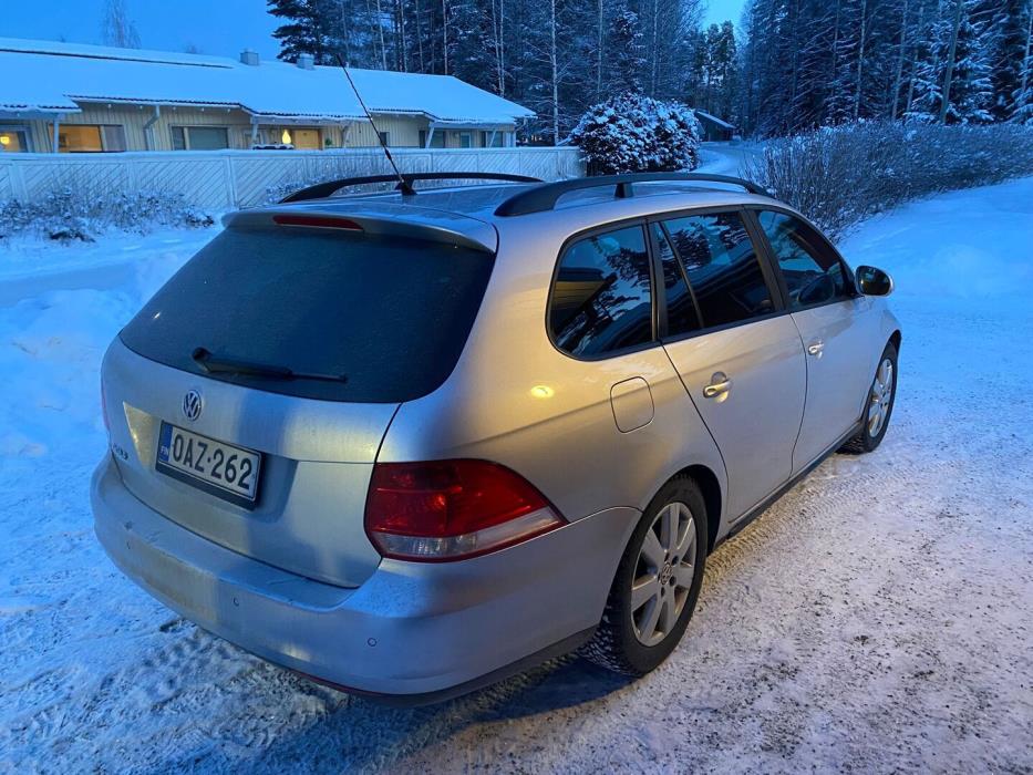 VOLKSWAGEN Golf 2008