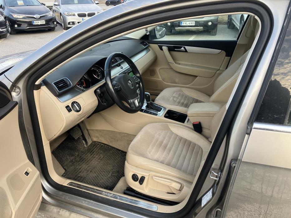 VOLKSWAGEN Passat 2013