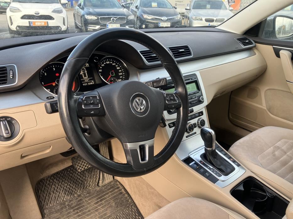 VOLKSWAGEN Passat 2013
