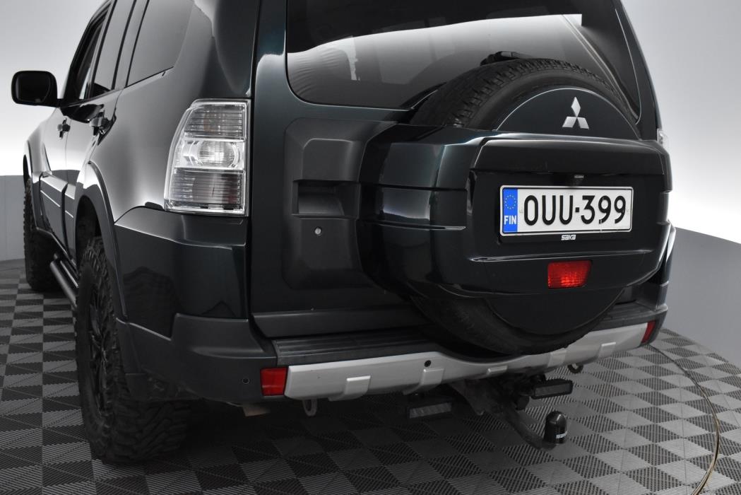 MITSUBISHI Pajero 2007
