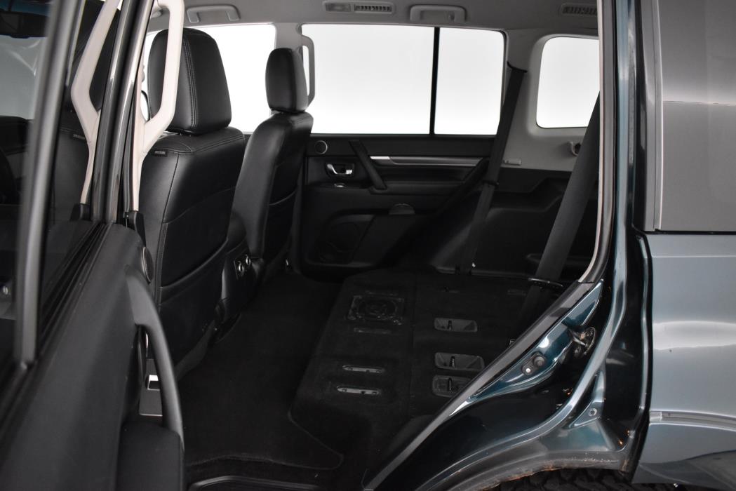 MITSUBISHI Pajero 2007