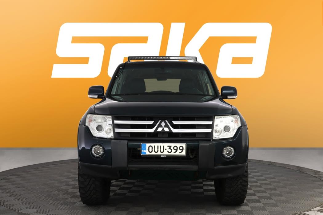MITSUBISHI Pajero 2007