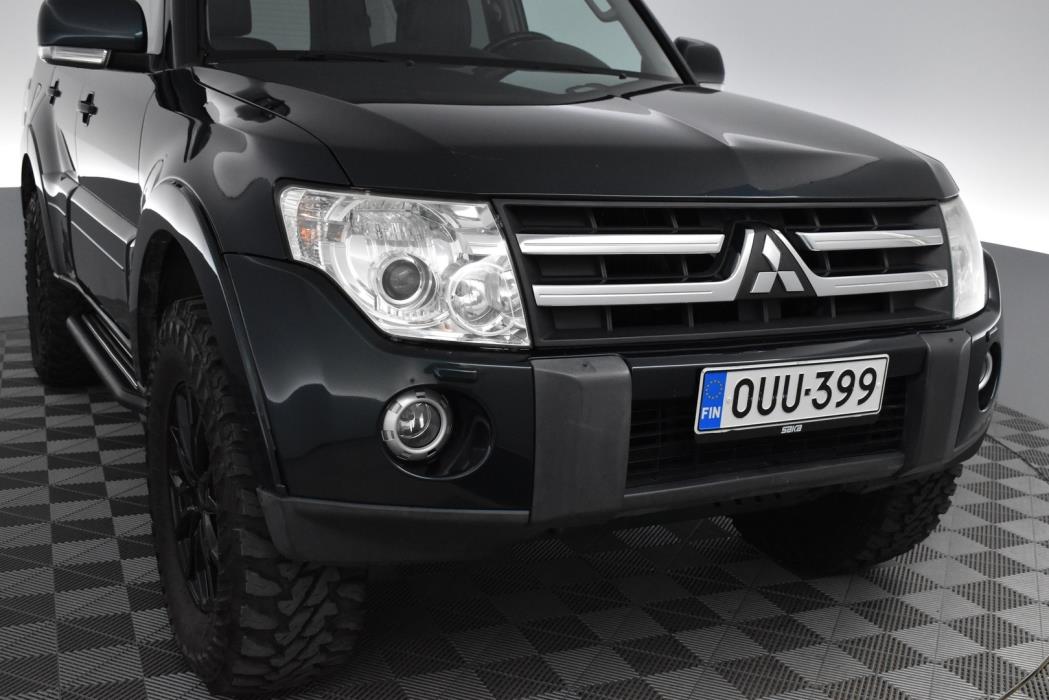 MITSUBISHI Pajero 2007