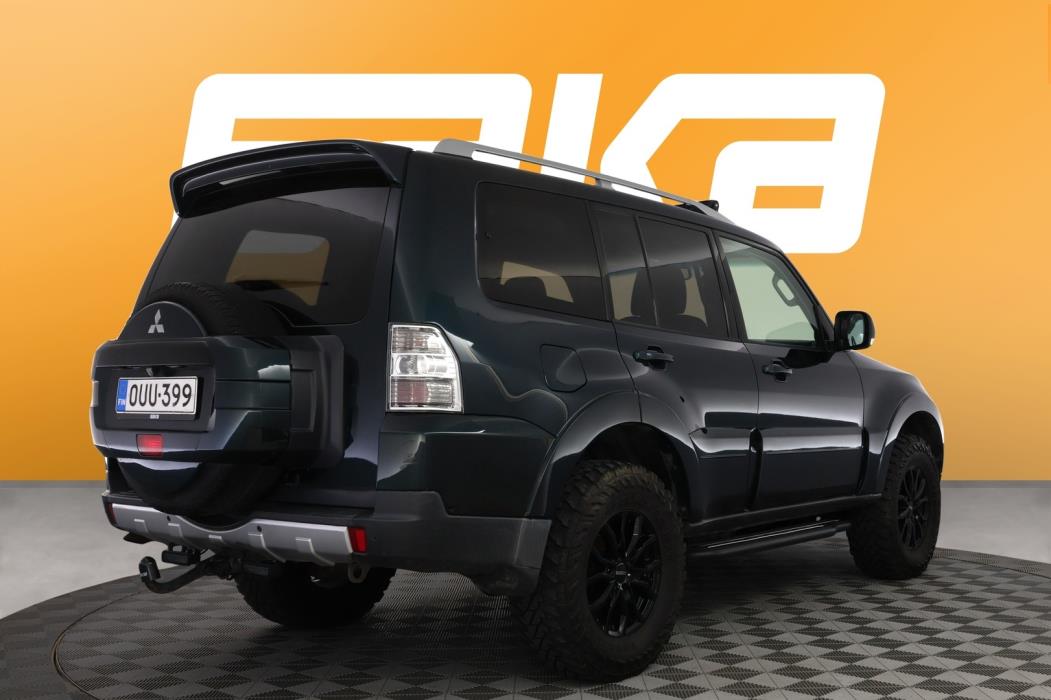 MITSUBISHI Pajero 2007