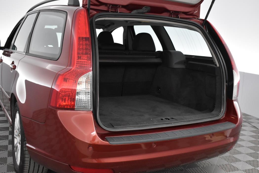 VOLVO V50 2010