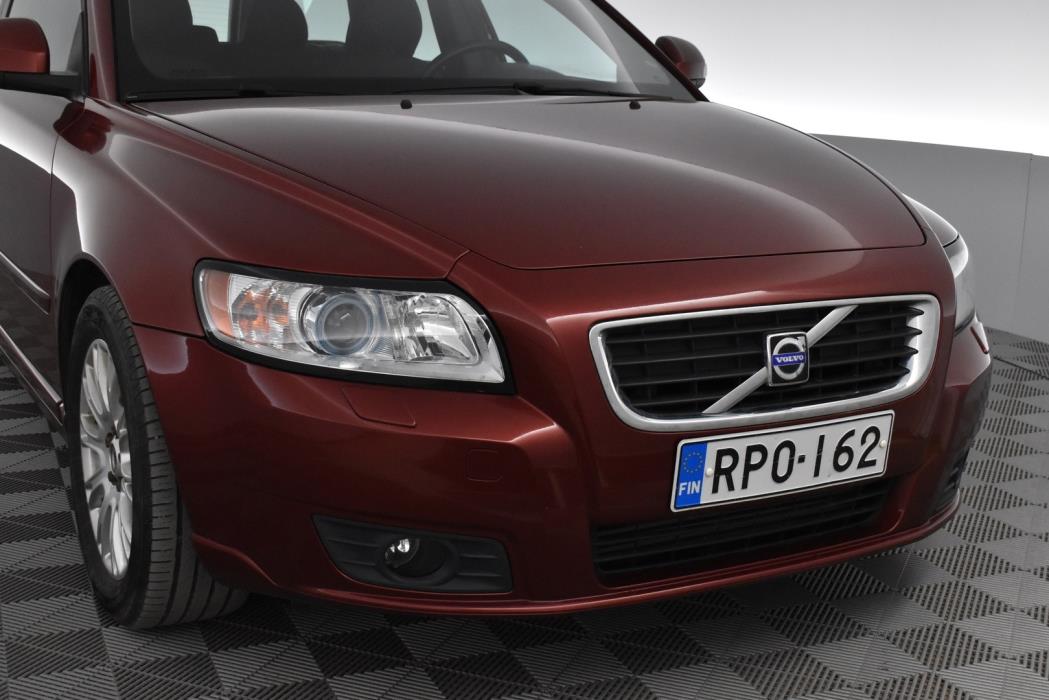VOLVO V50 2010
