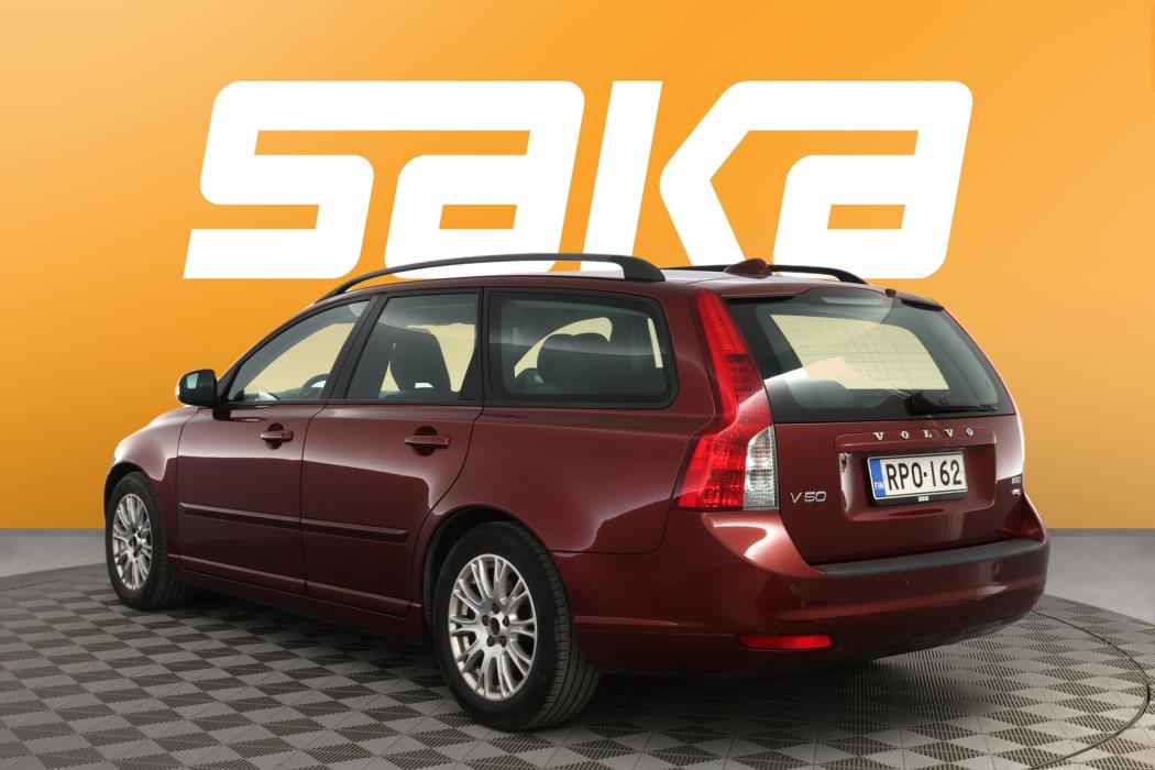 VOLVO V50 2010
