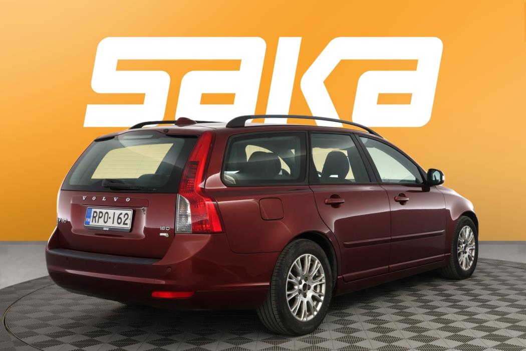 VOLVO V50 2010