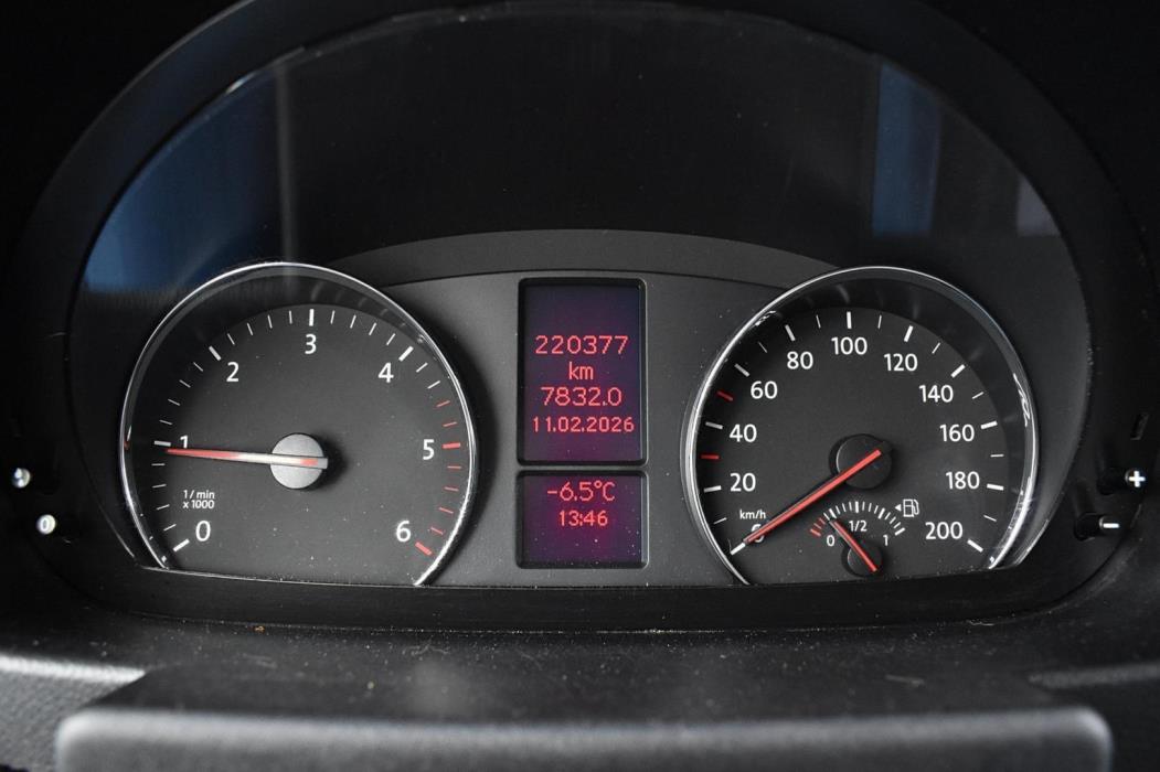 VOLKSWAGEN Crafter 2015