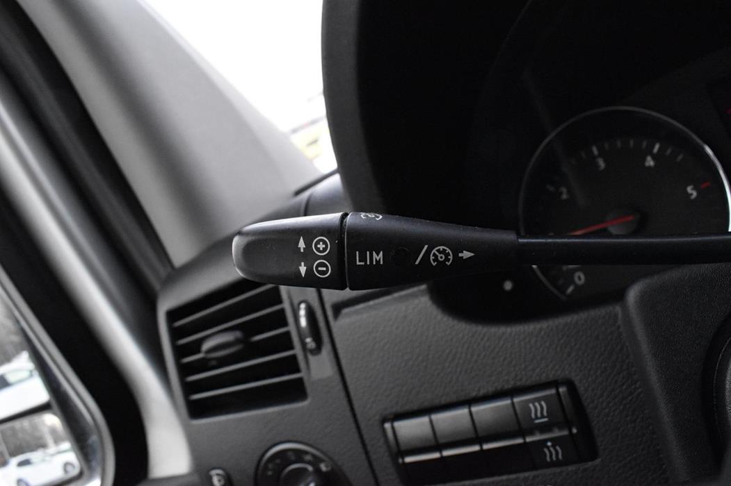 VOLKSWAGEN Crafter 2015