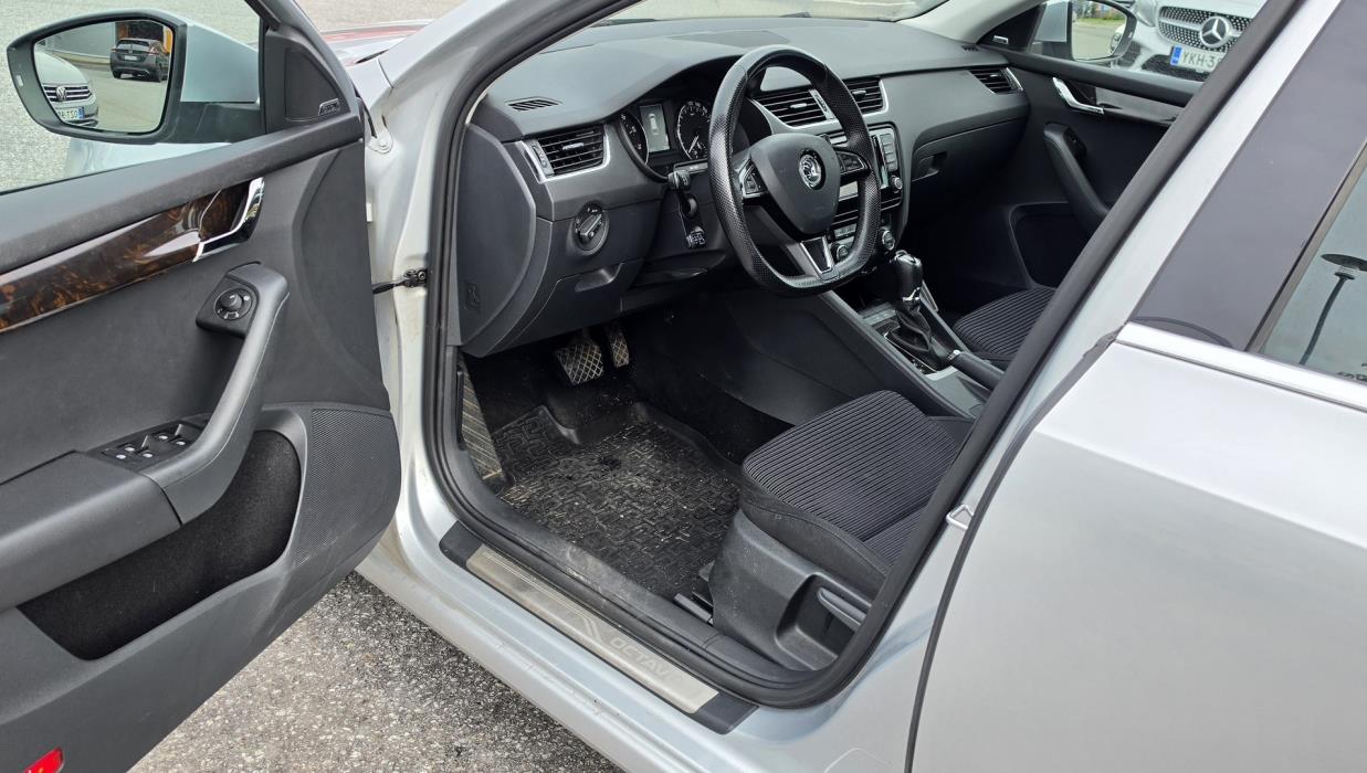 SKODA Octavia 2016