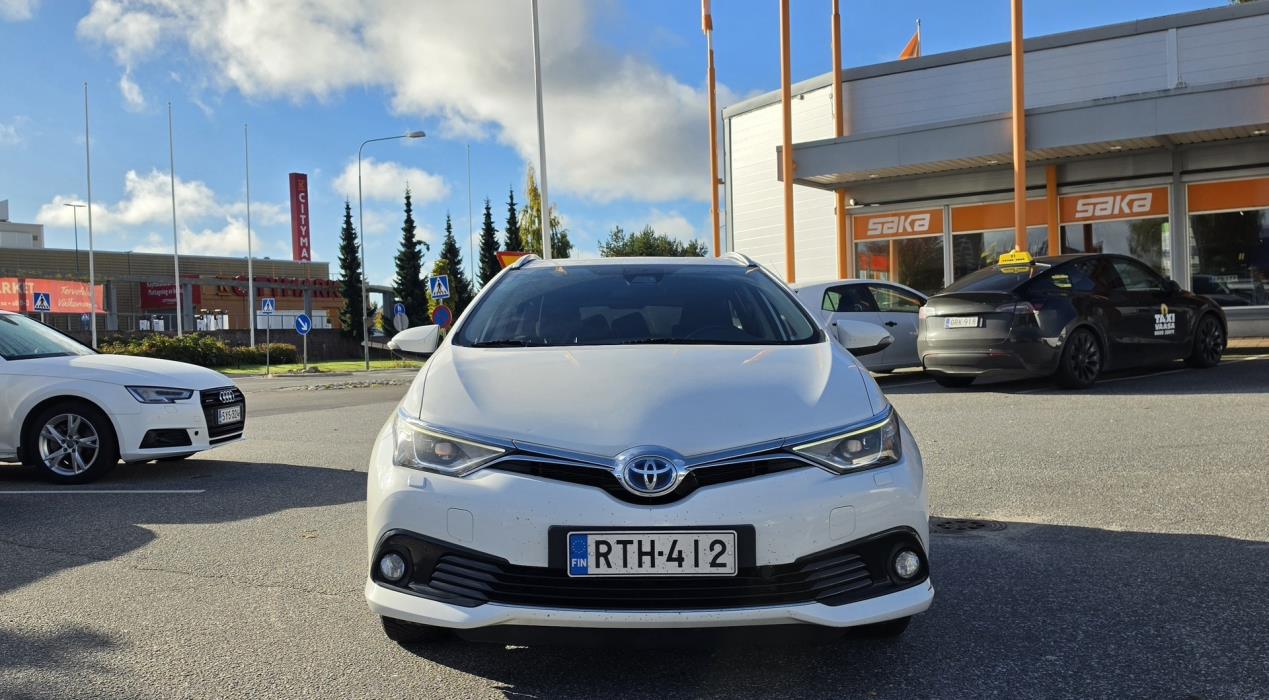 TOYOTA Auris 2018