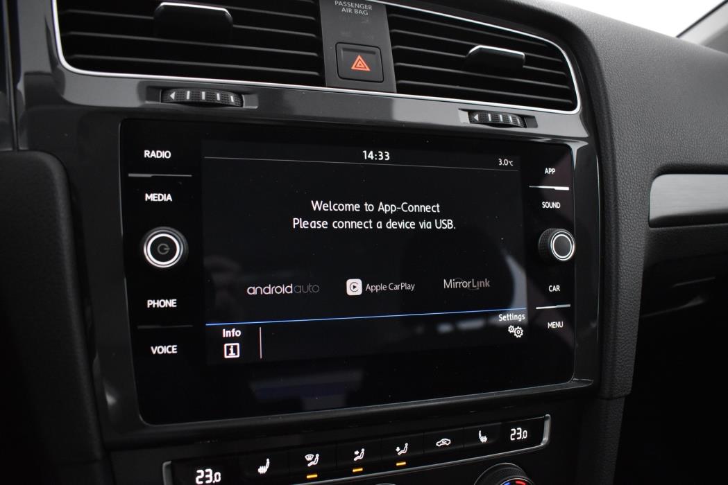 VOLKSWAGEN Golf 2019