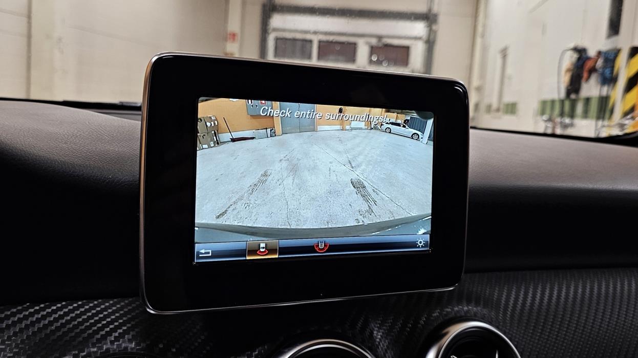 MERCEDES-BENZ A 2017