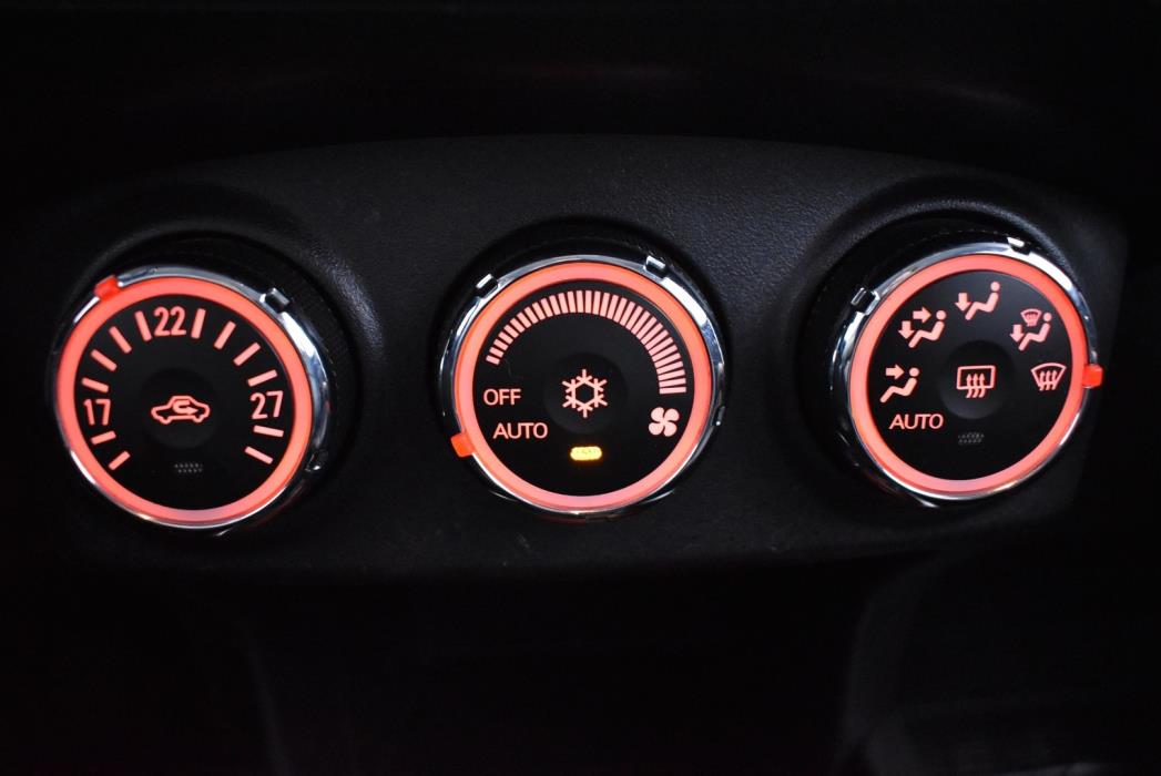 MITSUBISHI Outlander 2011