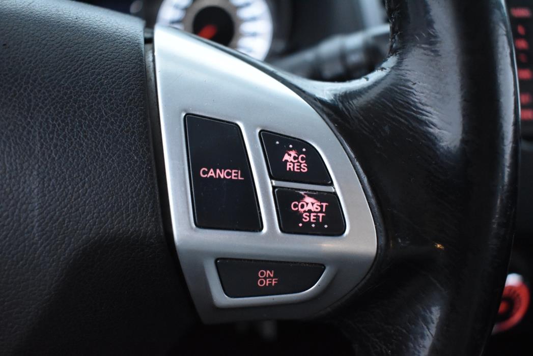 MITSUBISHI Outlander 2011