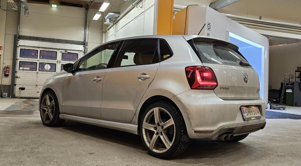 VOLKSWAGEN Polo 2017