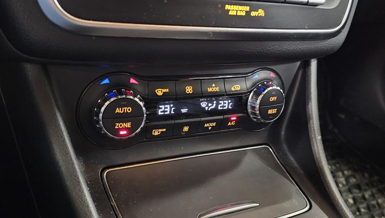 MERCEDES-BENZ CLA 2019