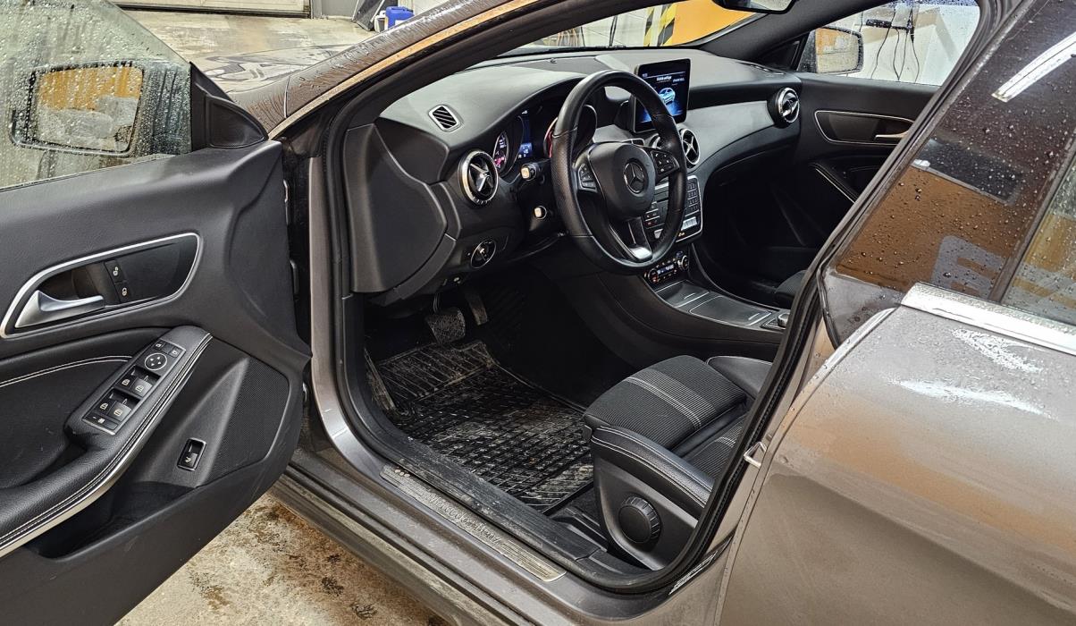 MERCEDES-BENZ CLA 2019