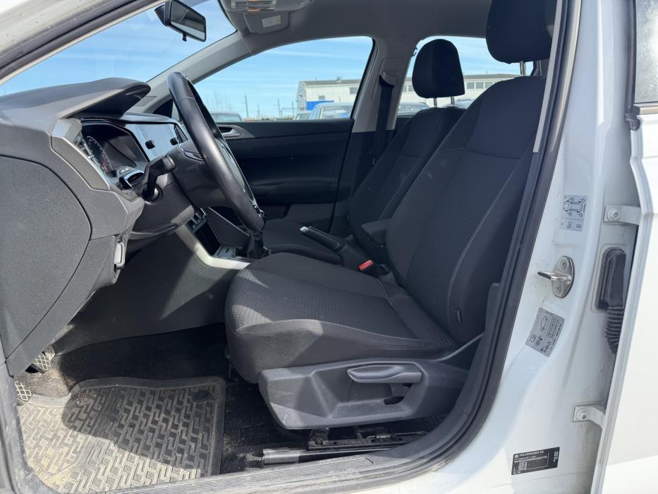 VOLKSWAGEN Polo 2021