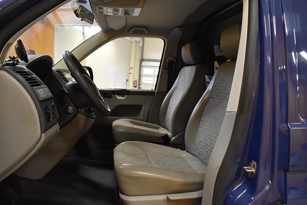 VOLKSWAGEN Transporter 2010