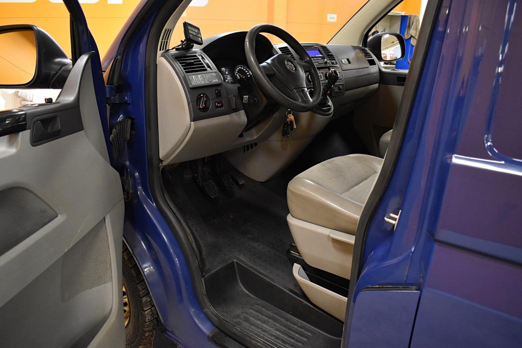 VOLKSWAGEN Transporter 2010