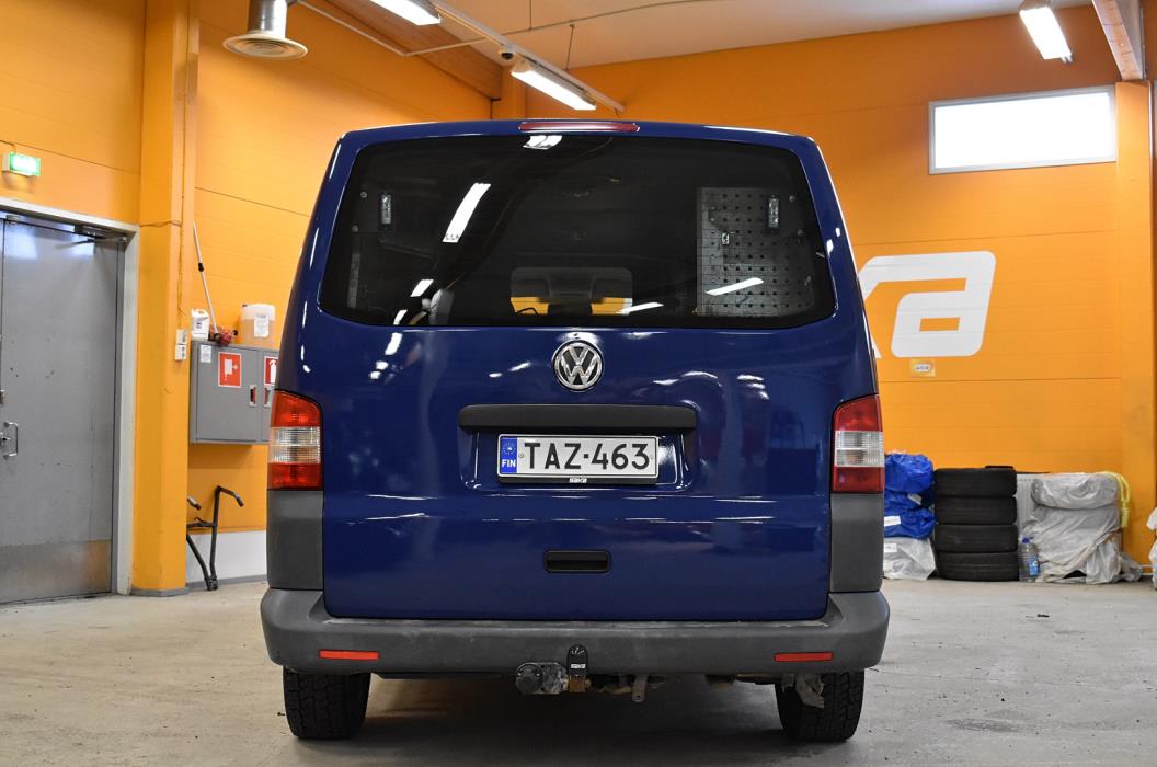 VOLKSWAGEN Transporter 2010