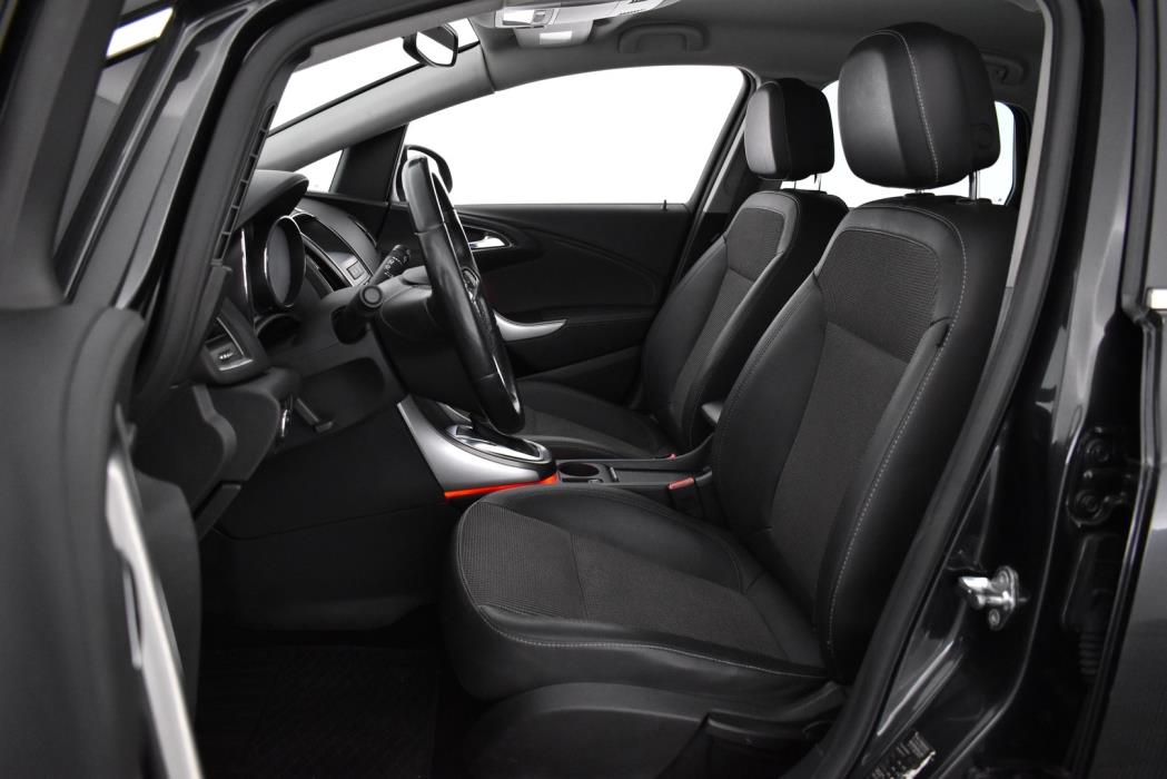 OPEL Astra 2012