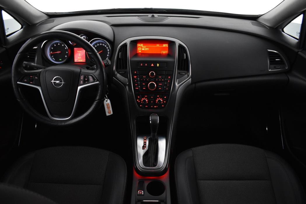 OPEL Astra 2012