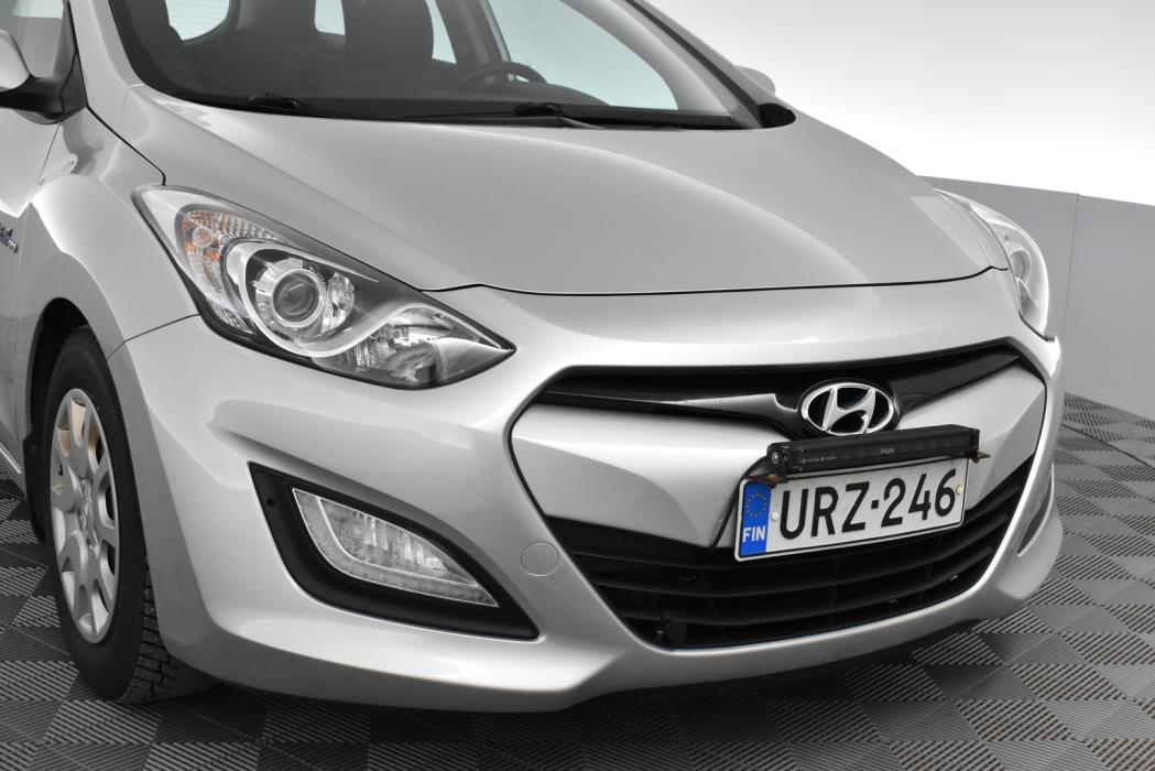 HYUNDAI I30 2013