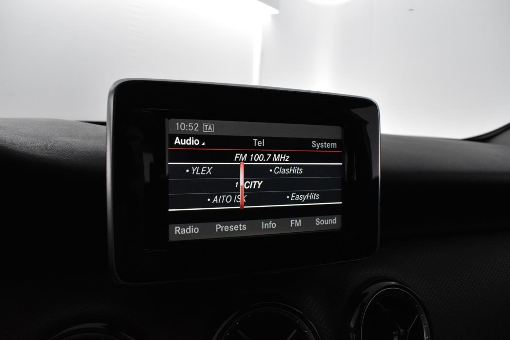 MERCEDES-BENZ A 2013