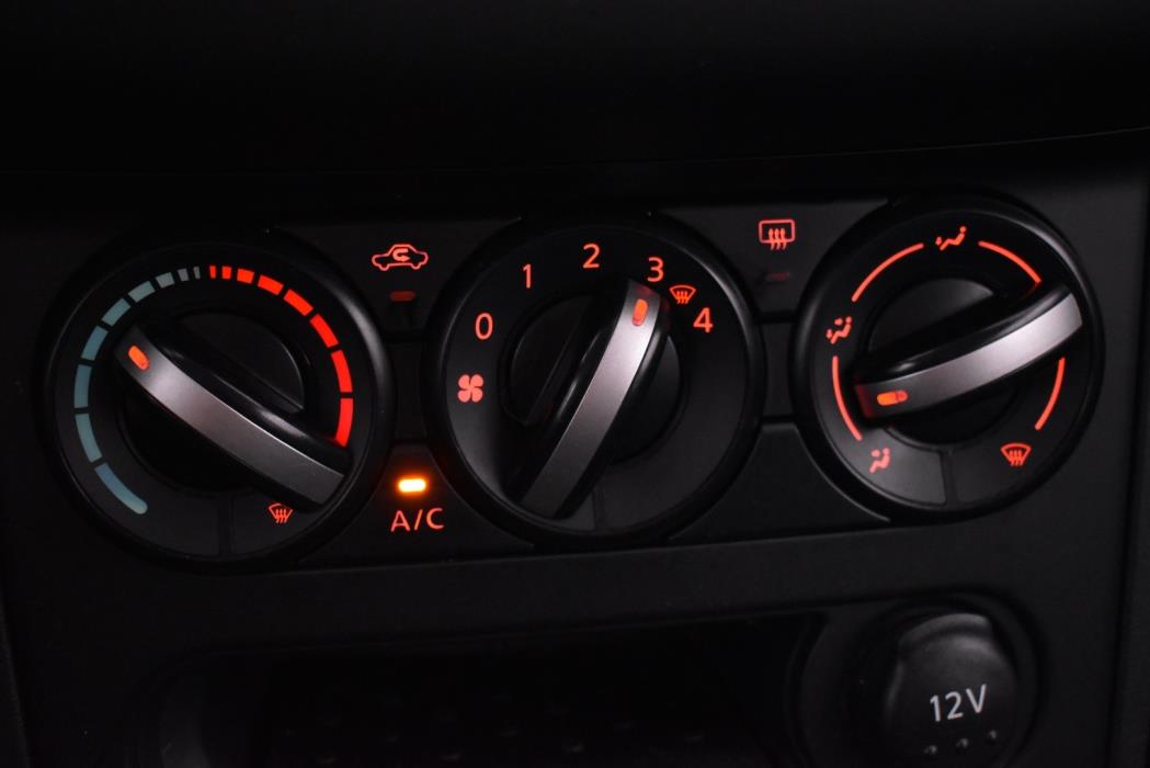 NISSAN Qashqai 2013