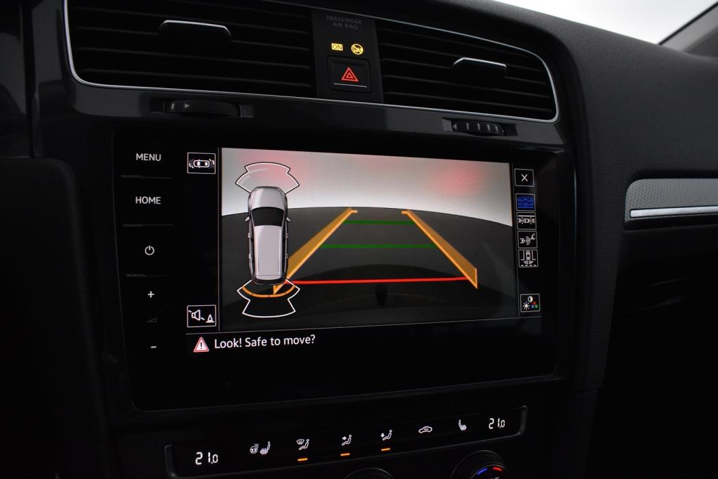 VOLKSWAGEN Golf 2017