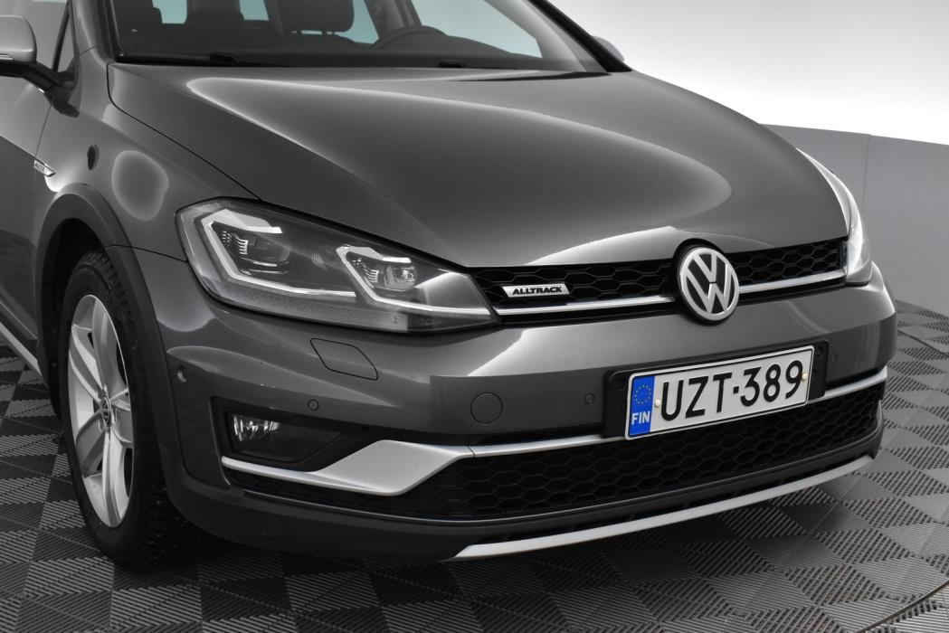 VOLKSWAGEN Golf 2017
